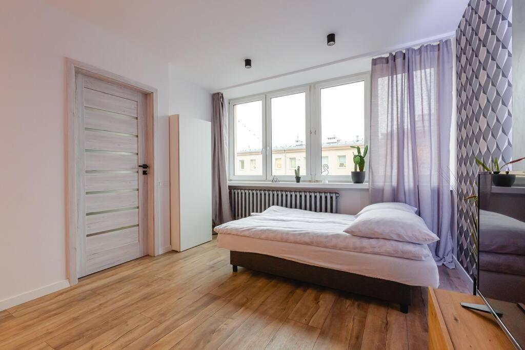 Nowoczesny Apartament W Sercu Mokotowa Warsaw Exterior photo