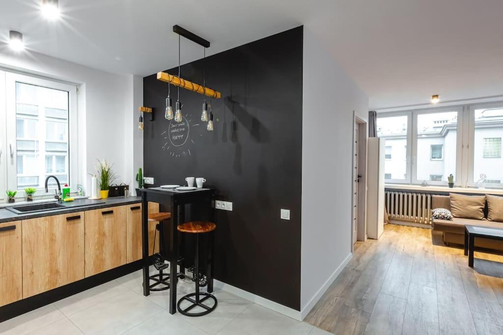 Nowoczesny Apartament W Sercu Mokotowa Warsaw Exterior photo